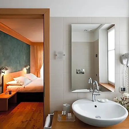 Meuble Sertorelli Reit 3*