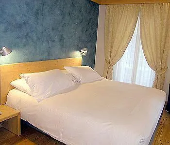 Meuble Sertorelli Reit ボルミオ
