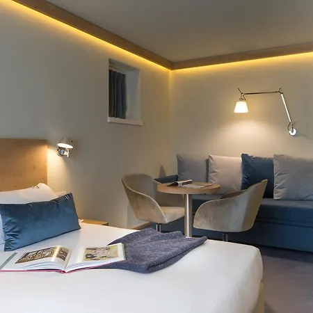 Meuble Sertorelli Reit ホテル ボルミオ