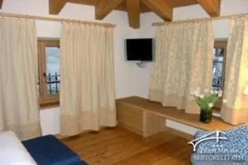 Meuble Sertorelli Reit 3* Bormio